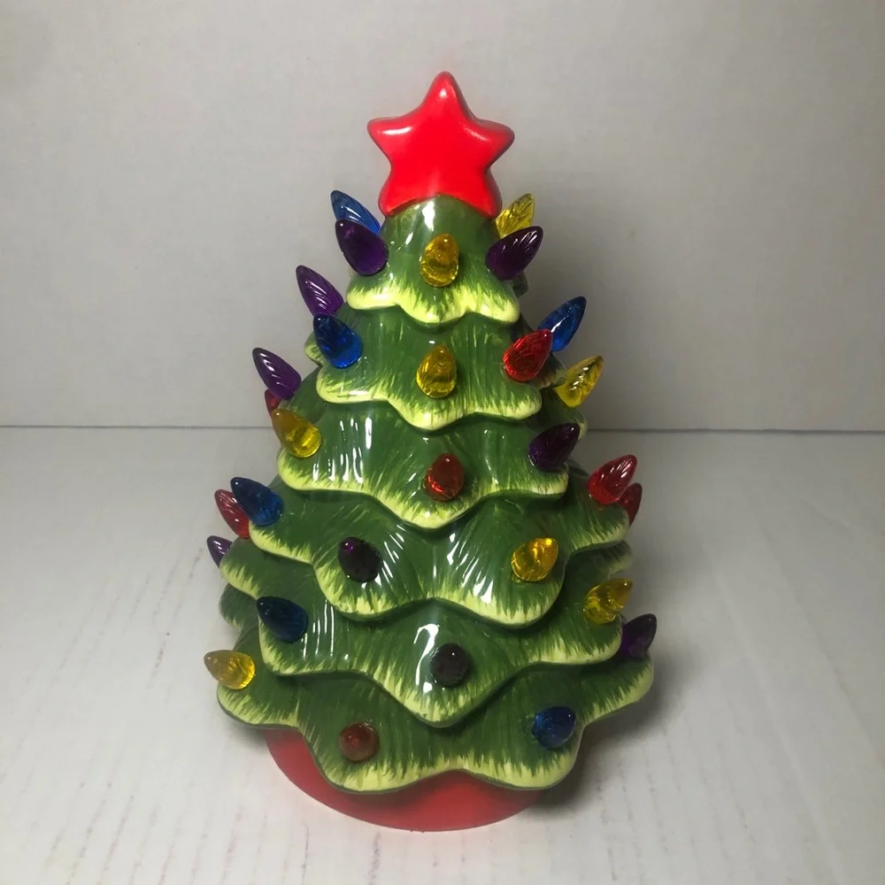 NFL Team Ceramic Christmas Tree  Kansas City Chiefs Football Team New In The Box
